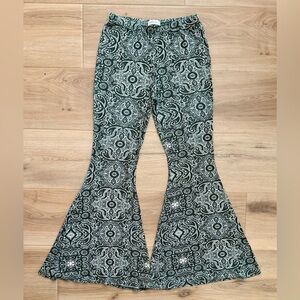 Abercrombie & Fitch Green Flare Pants Size M